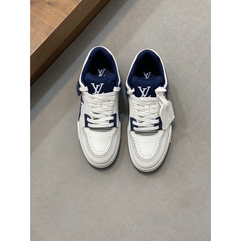 l**is V*t*n sneakers